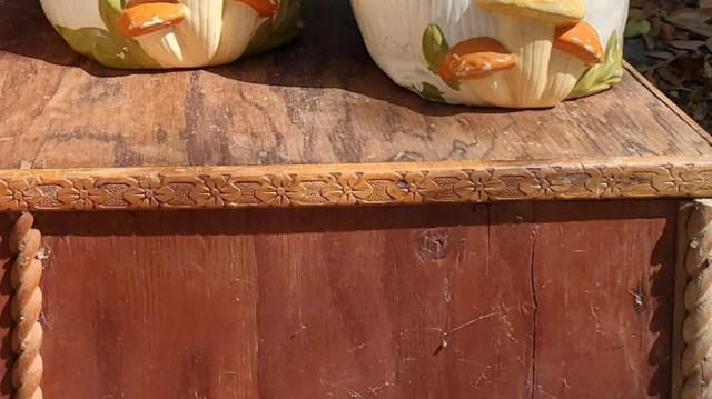 "Best shopping is curb shopping!"