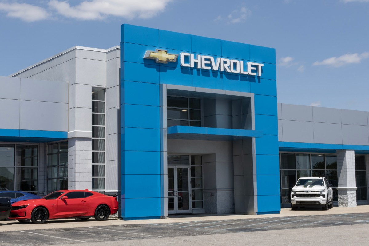 It took 40 engineers taking turns driving at low speeds seven days to finally empty the batteries.