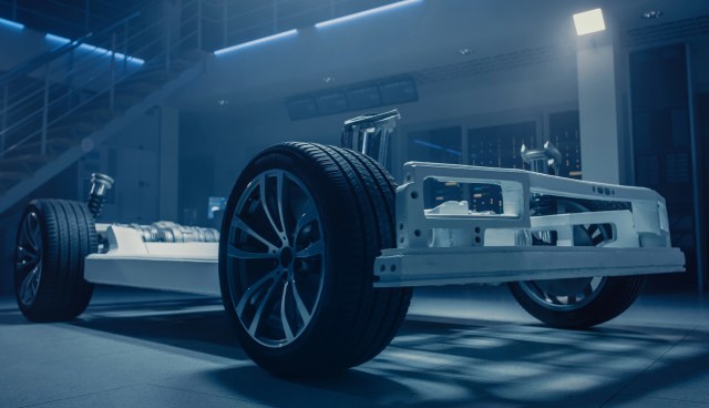 After building battery packs, the teams will test their performance to see if they'll be a reliable alternative.