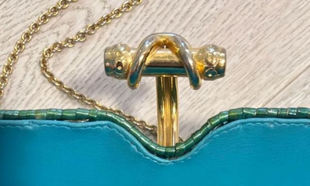 Commenters congratulated the original poster on their fortunate find.