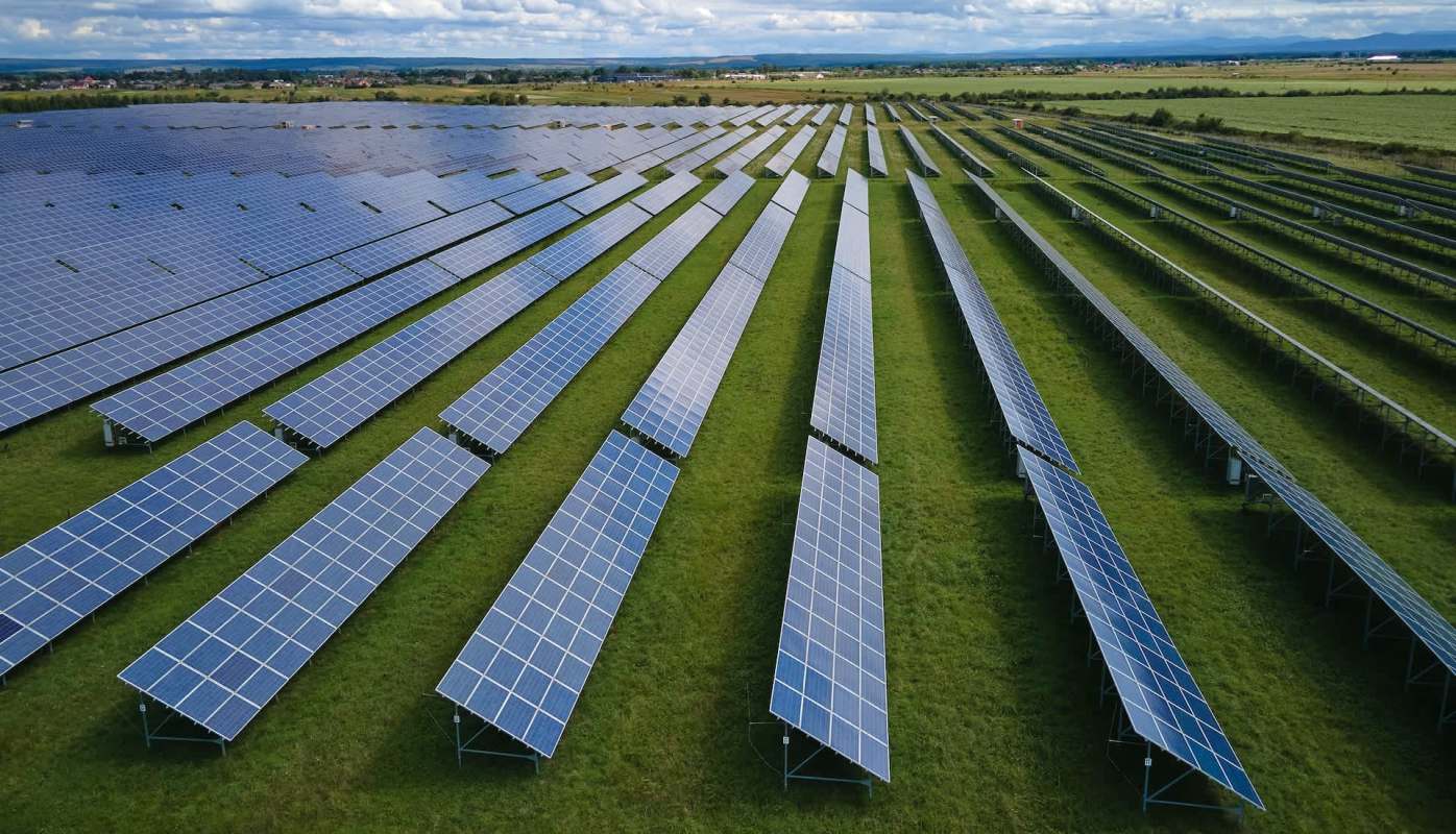 The investment underlines the financial opportunities associated with clean energy, despite setbacks for the sector.