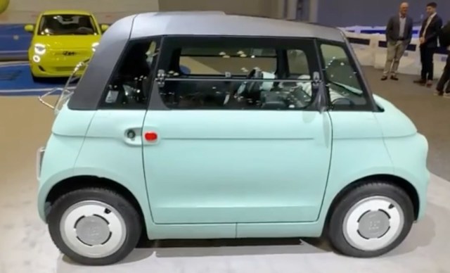 "This looks like a drawing of a car."