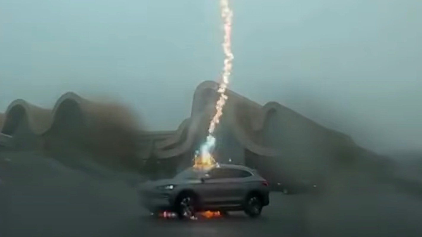 The widely shared video of the event is certainly dramatic.