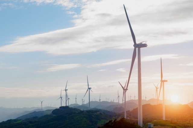 It offers several practical advantage.