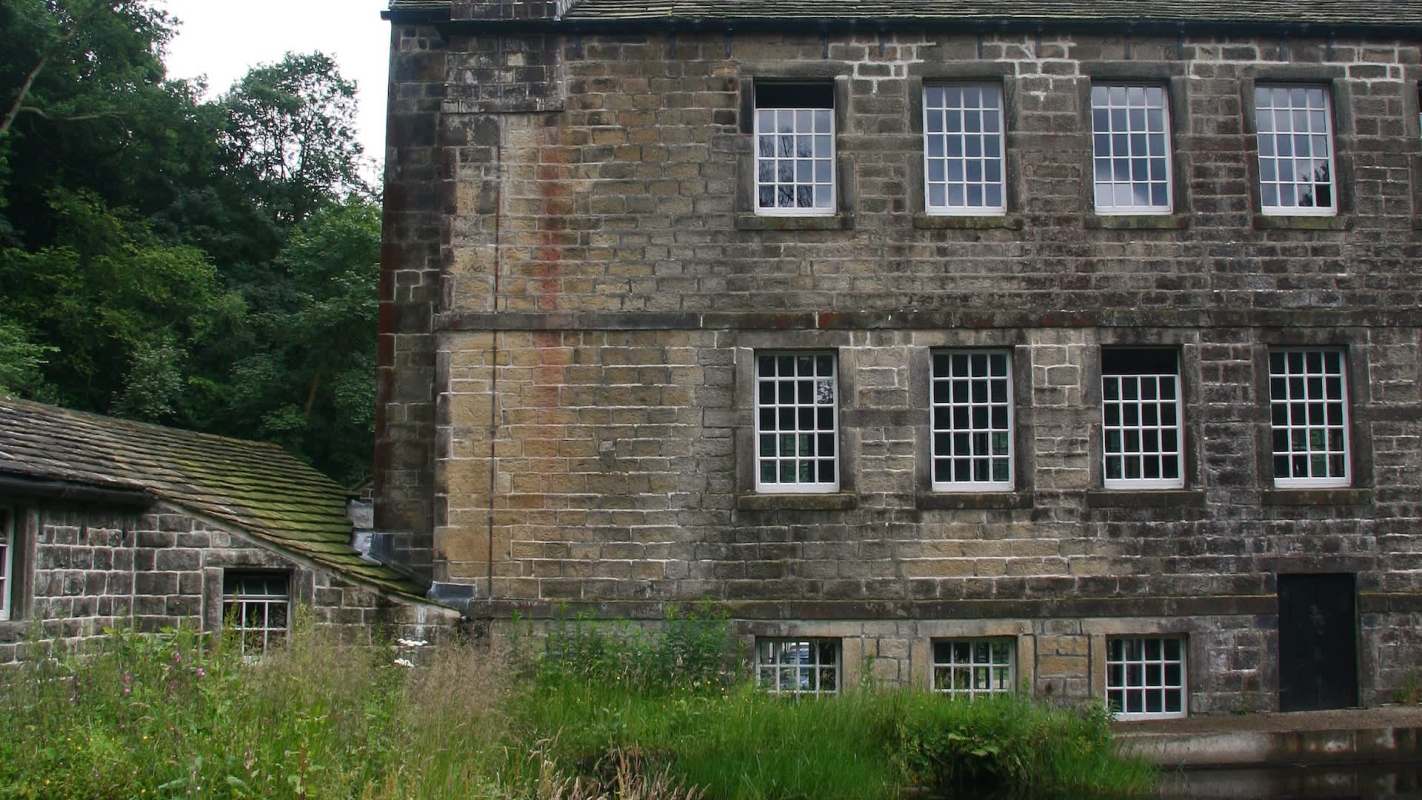 "It’s a dead building to be honest."