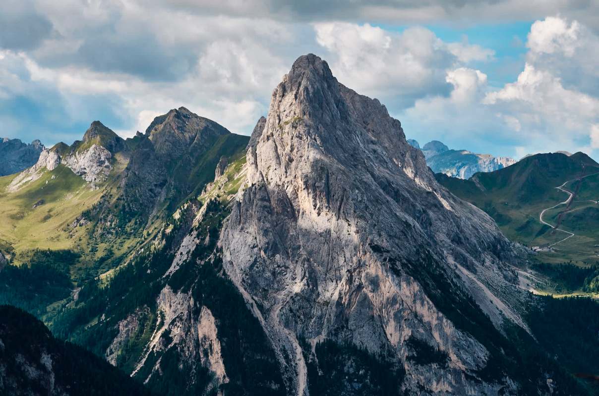 There are ways for hikers to protect themselves.