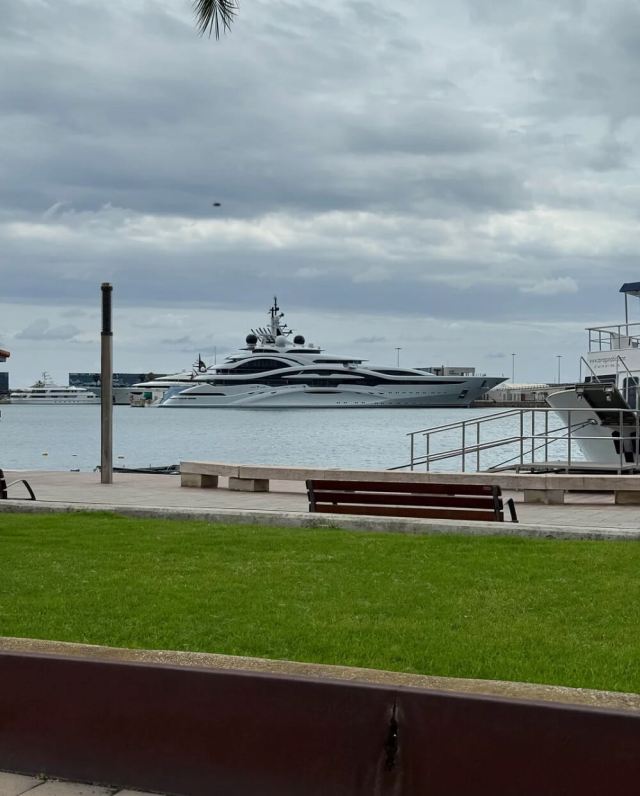 "Am I the only one who doesn't like it?"