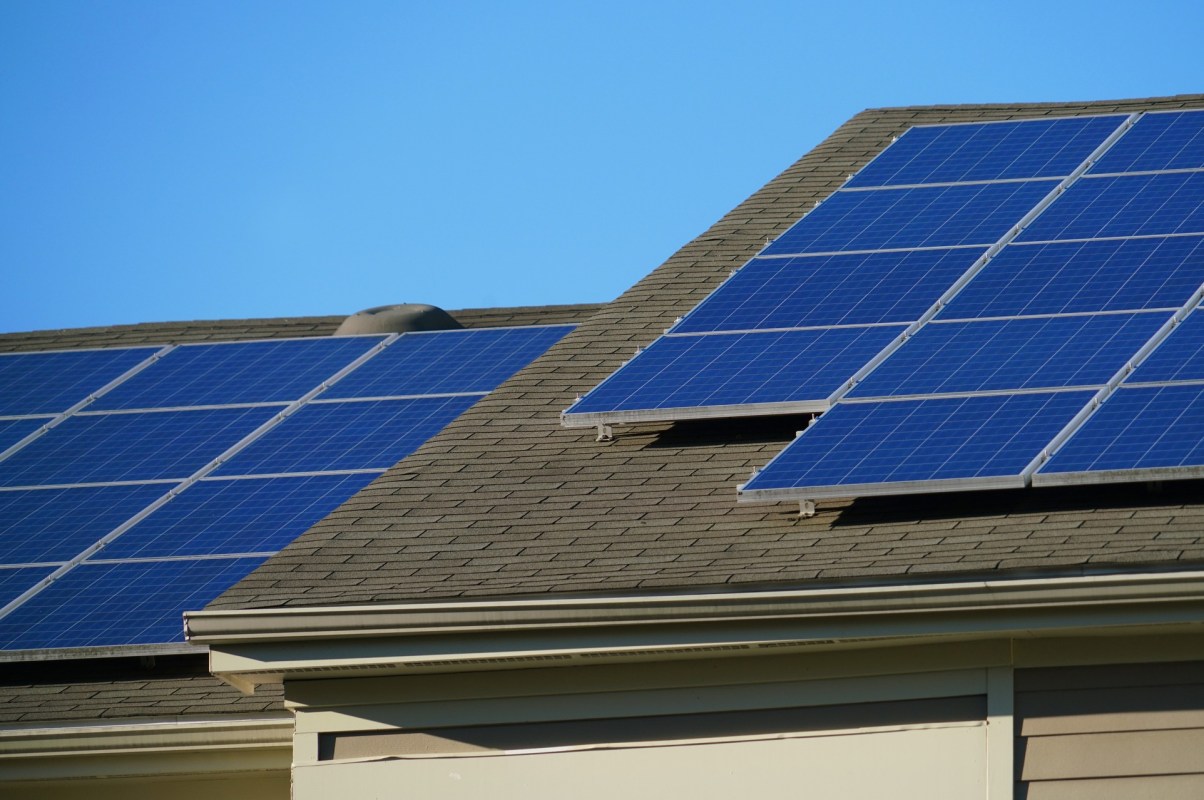 "This is a wild claim for the roofer to make."