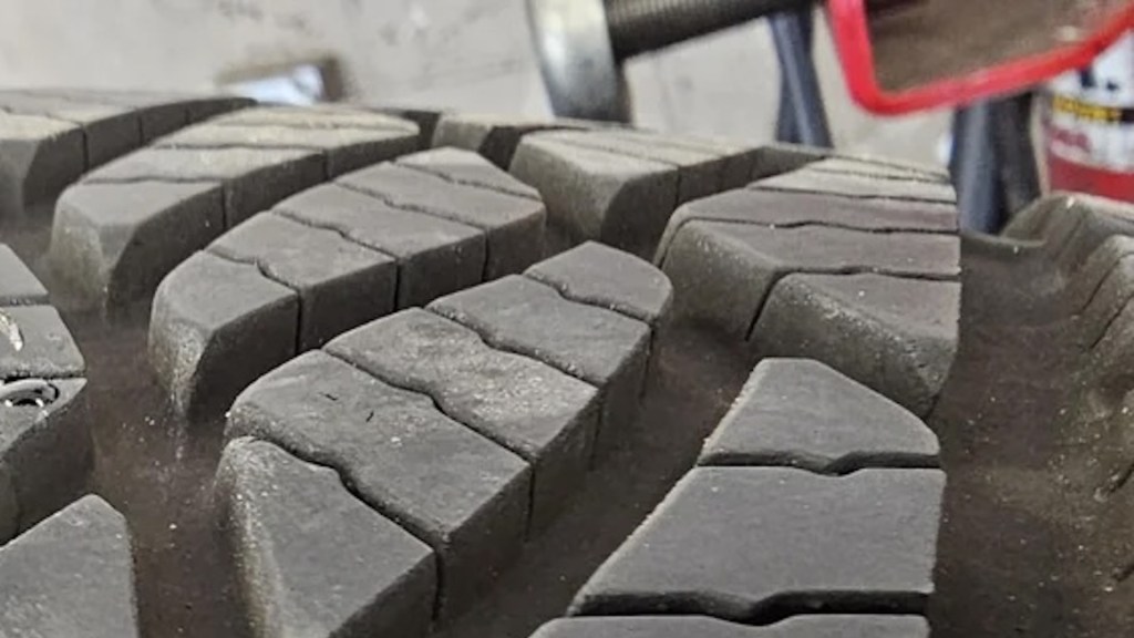 Mechanic stunned after pulling unusual object from customer's tire: 'We're  only going to see more of this'