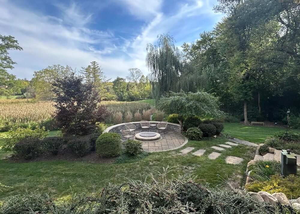 One homeowner shared their drastic transformation of the house to the r/Gardening subreddit, revealing their beautifully restored property.