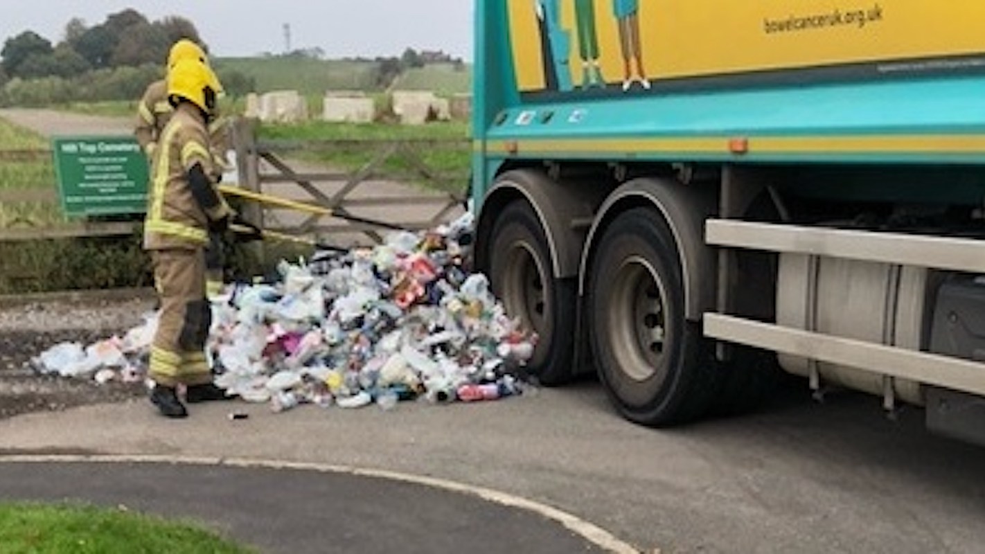 A battery believed to be from a disposable vape exploded inside a refuse truck in Lincolnshire earlier this month, prompting firefighters to issue an urgent safety warning.