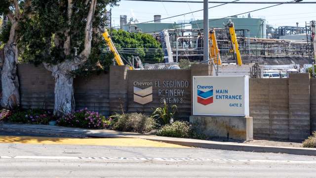 A large fire recently broke out at a Chevron gas refinery in Southern California that is now expected to raise gas prices.