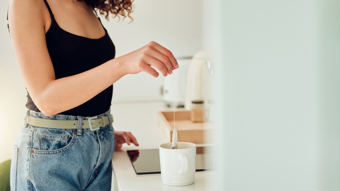 Researchers found that a green tea supplement helped reduce weight and improve glucose control in mice.