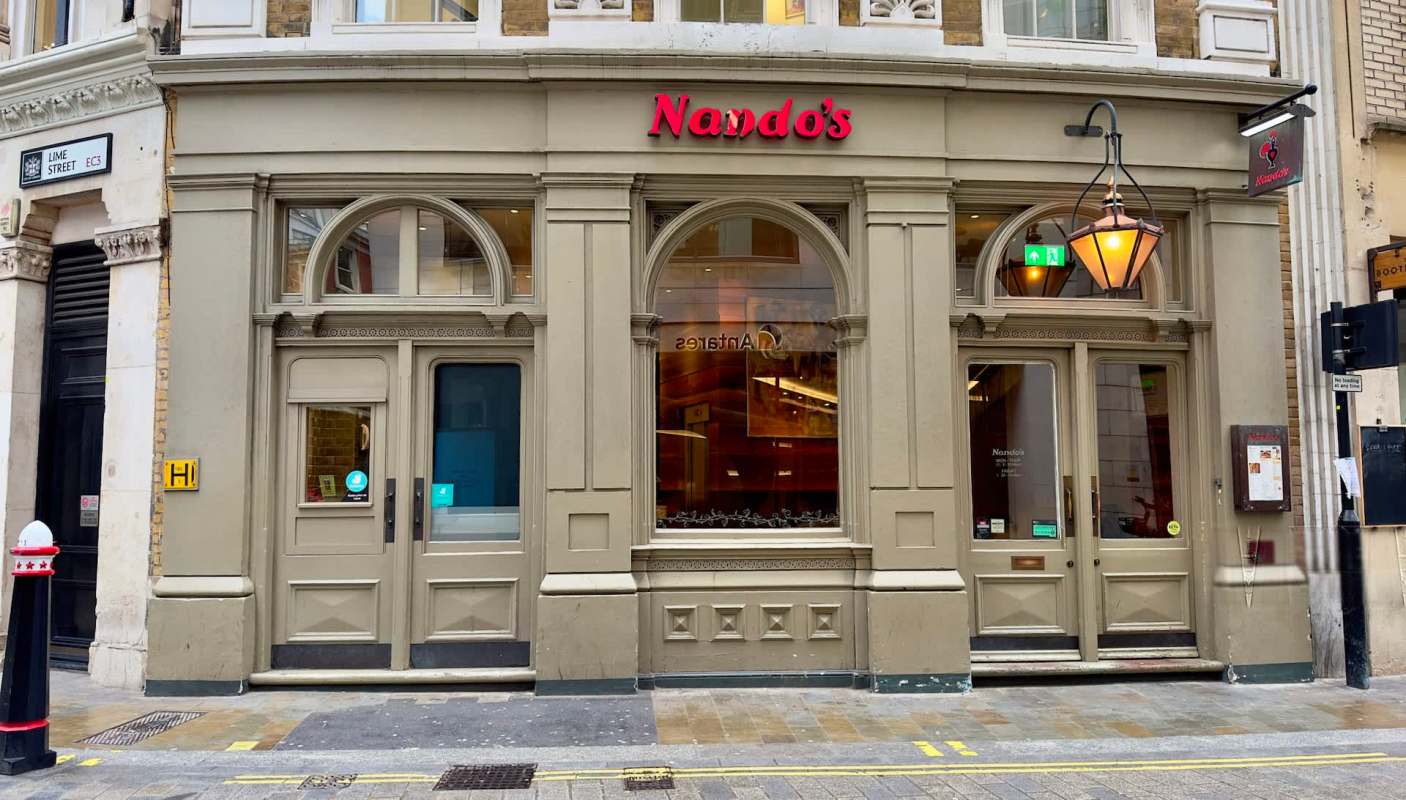 A new law in the UK is forcing Nando's to abandon its offer of bottomless drinks as the government seeks to reduce childhood obesity.