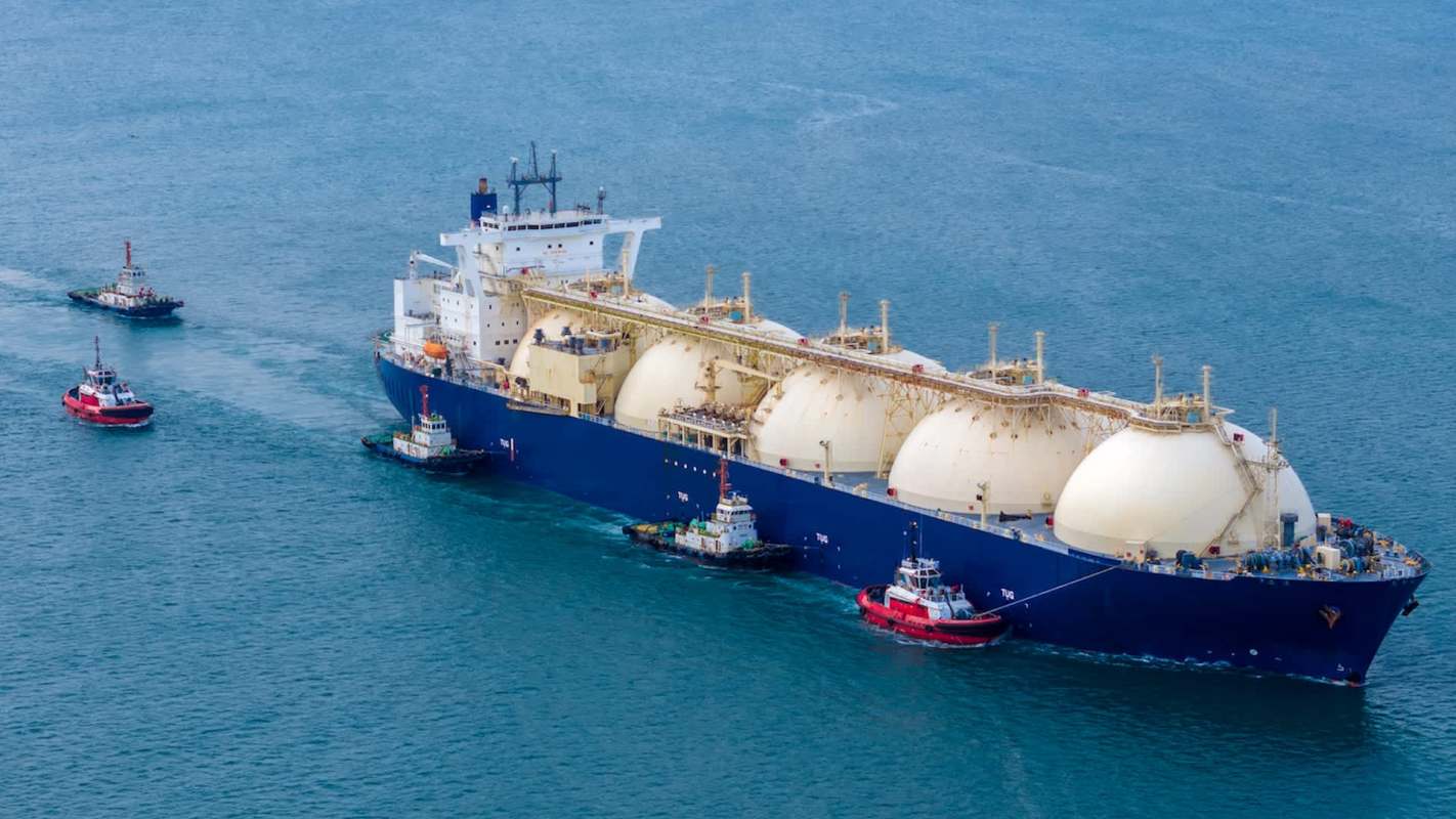 The U.S. and Qatar are pressuring the European Union to abandon new climate and human rights protections in order to increase imports of liquefied gas.