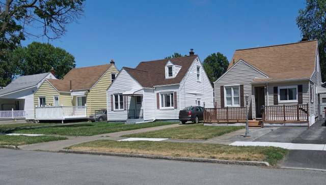 Research by Rewiring America highlighted a win-win scenario for homeowners and data companies that involves heat pump installations.