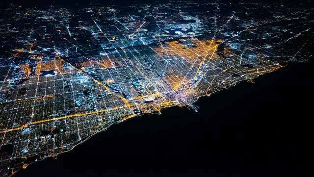 The pressurized, self-contained design works across different geological conditions.