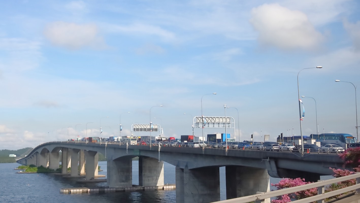 It poses many problems.