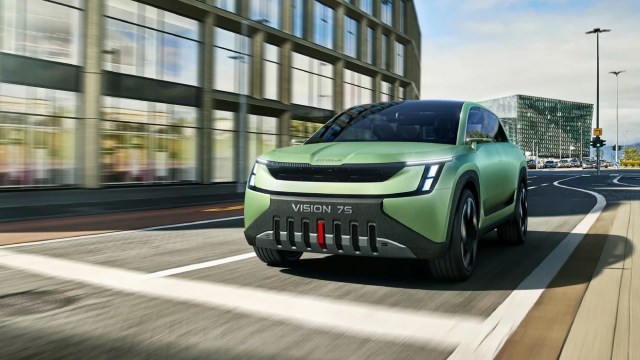 Company reps said the vehicle is a stronger deal than similarly priced competitors.