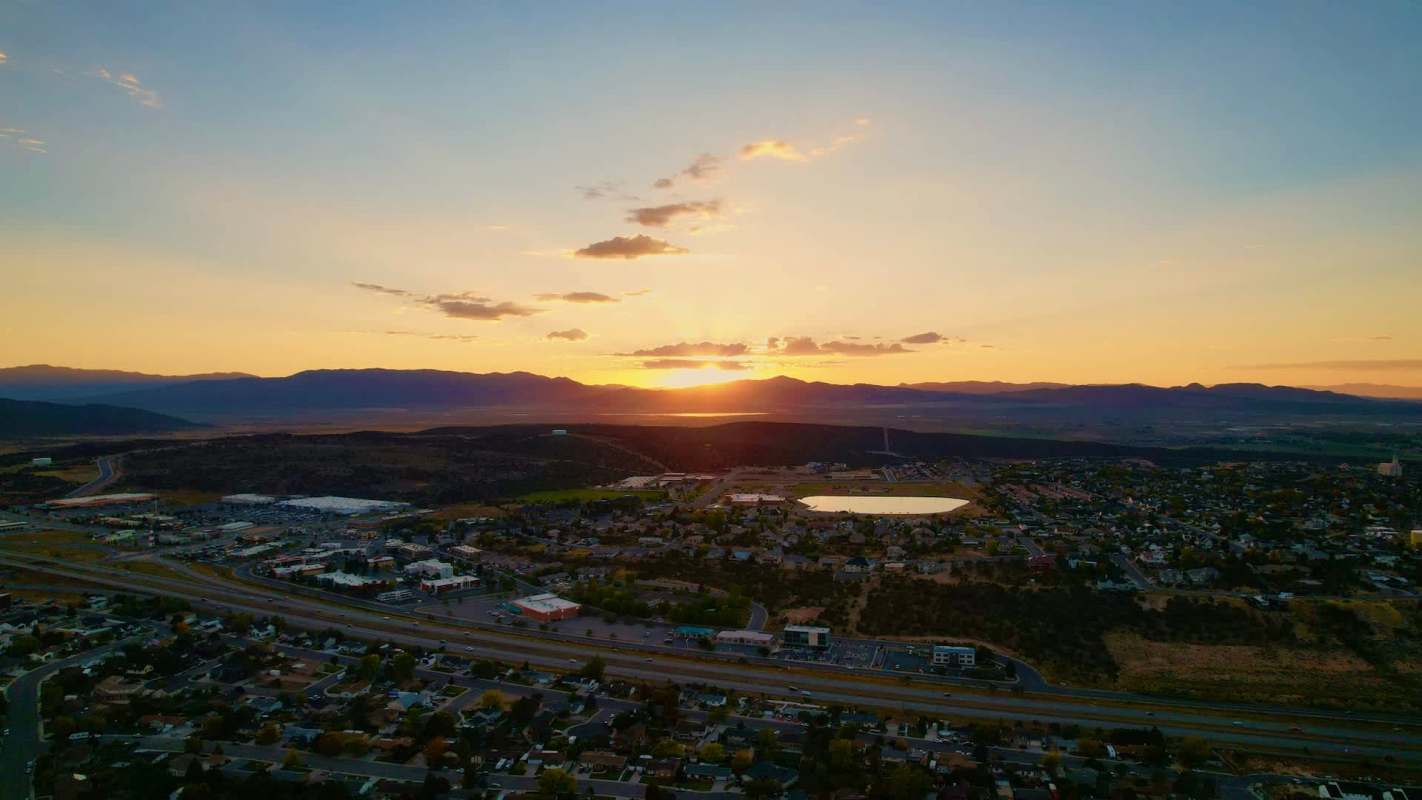 Enoch Wildlife Rescue celebrated the release of two Swainson's hawks with a gathering on the "C" mountain overlook in Cedar City, Utah.