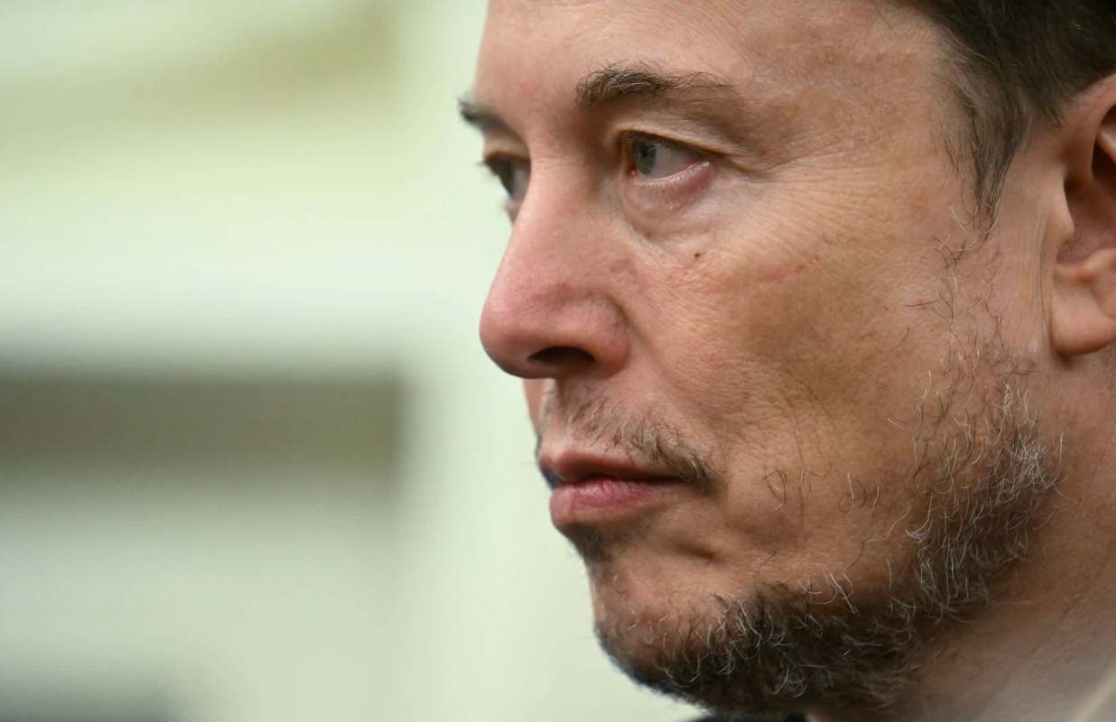 Tesla's profits are down, and its CEO used a recent earnings call to talk about robots rather than address the company's financial issues.