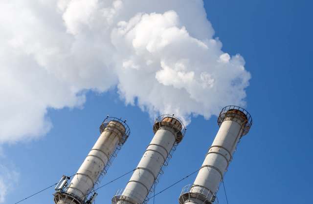 "It makes a bunch of bold — false — claims and backs them up with sources that don’t even exist."