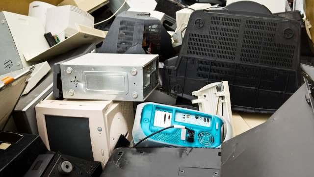 Photos from an 'Ask Reddit' thread reveal how much e-waste from the Western world ends up in Ghana.