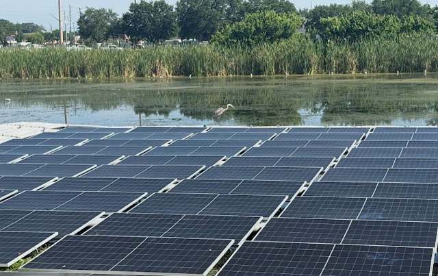 Nova Southeastern University in Davie, Florida, has reportedly become the nation’s first university to host a system of commercial floating solar panels.