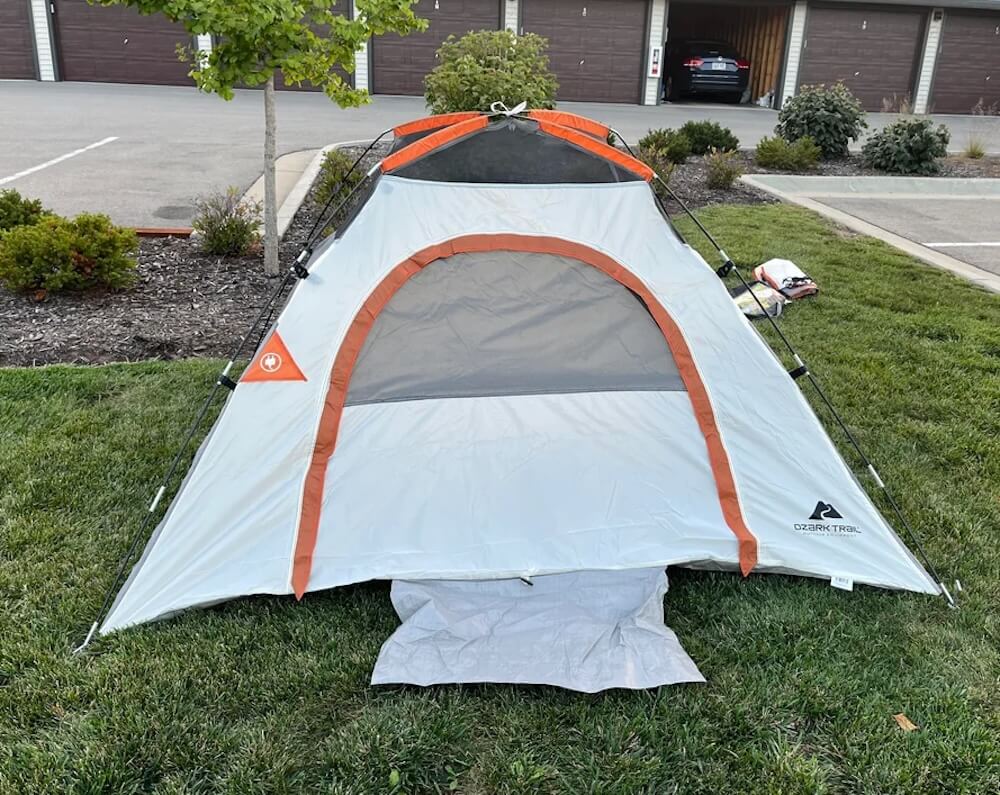 One Redditor shared how they found everything they needed for their next camping trip by dumpster diving.