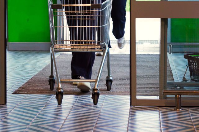 ShopRite just unveiled a brand new electric vehicle charging station in New Jersey, making it easier to go green while grocery shopping.