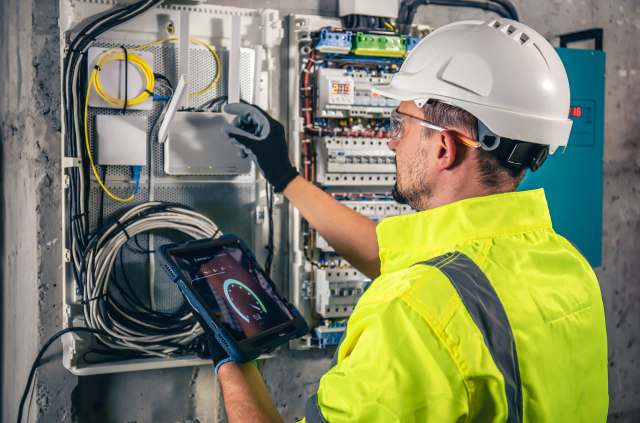 Clark Public Utilities in Washington has raised the incentive for its heat pump water heater rebate program to $1,500.