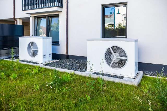 One homeowner's switch from oil to heat pumps really turned up the heat on their savings.