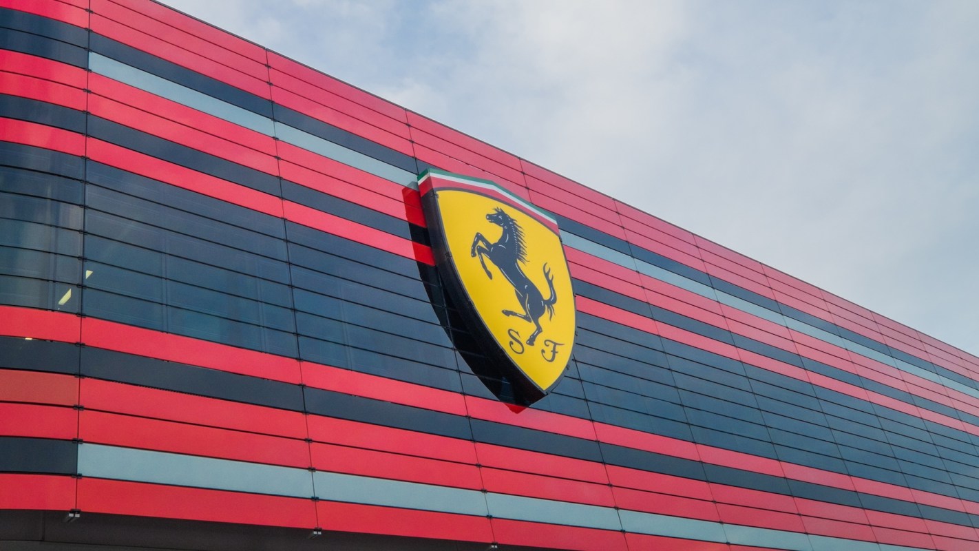 Despite this dramatic change of course, Ferrari executives continued to voice their commitment to providing "differentiated offering to choose from."