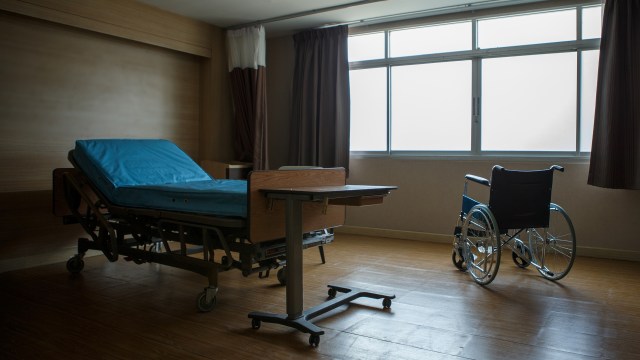 An Army veteran and longtime fire department chaplain died after contracting eastern equine encephalitis virus, the first confirmed case in the county.