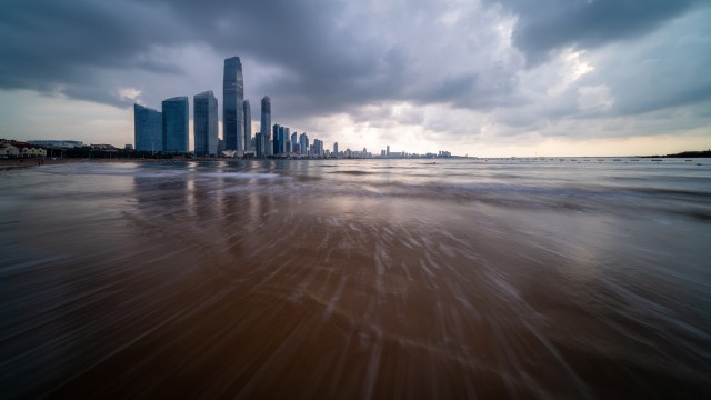 Global sea levels have been rising at their fastest rate for 4,000 years, leading to unprecedented sea-level rise in China.