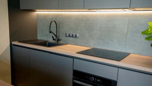 One home cook is sharing three incredible reasons why she'll never use another type of stove after finding induction.