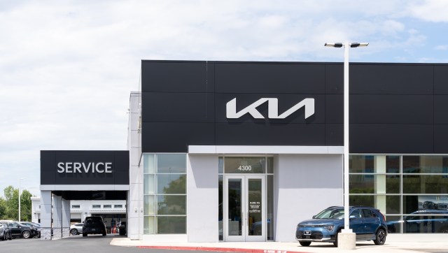 Kia will be updating the charging systems on these vehicles by the end of 2025 to a feature called 'Plug & Charge'.