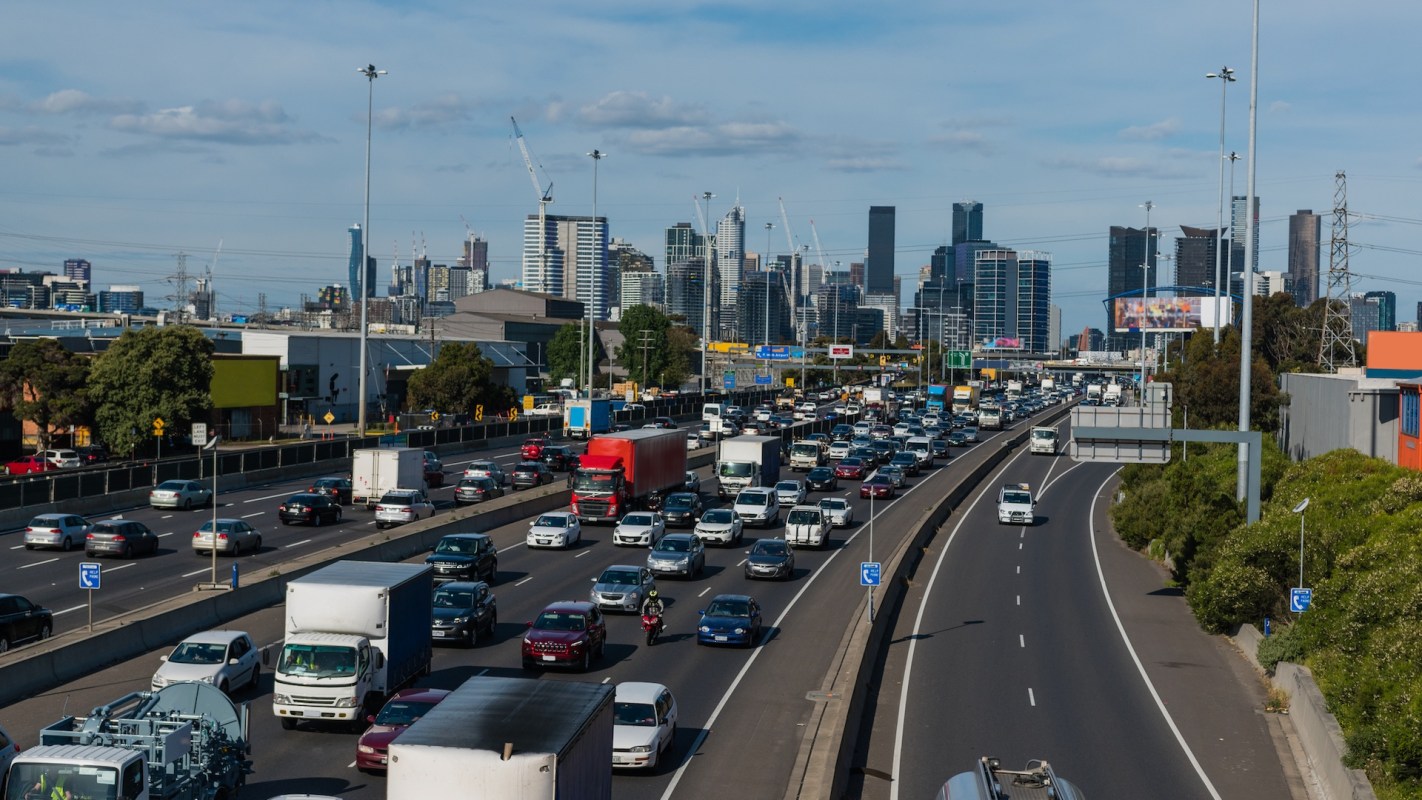 Australian EV automakers are calling for a ban on the sale of gas-powered combustion engine vehicles to help the country meet its emissions goals.