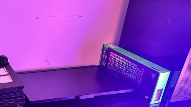 One Reddit user shared their workstation and the large number of secondhand ThinkPad laptops that occupy space on their desk.