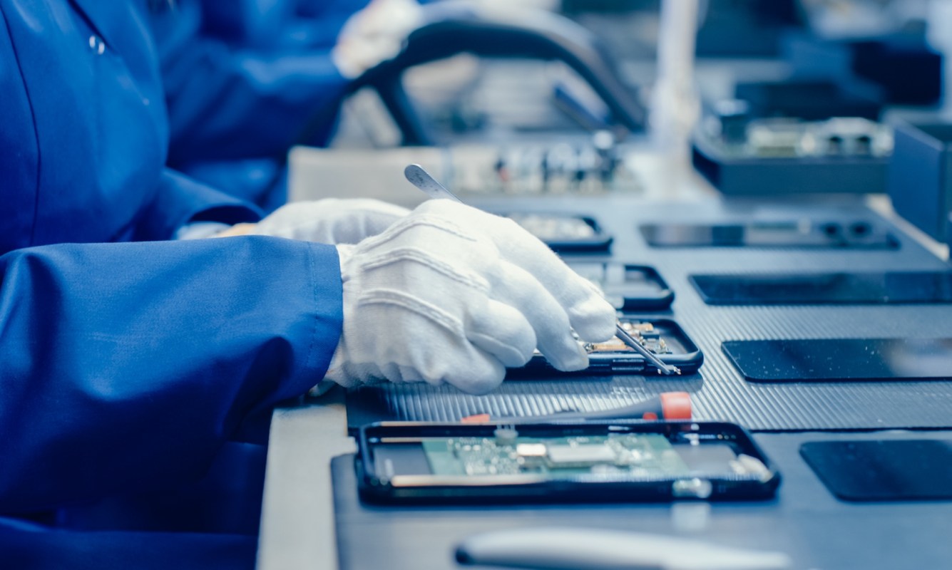 MIT researchers have developed a new magnetic transistor that could significantly improve the energy efficiency of our electronics.