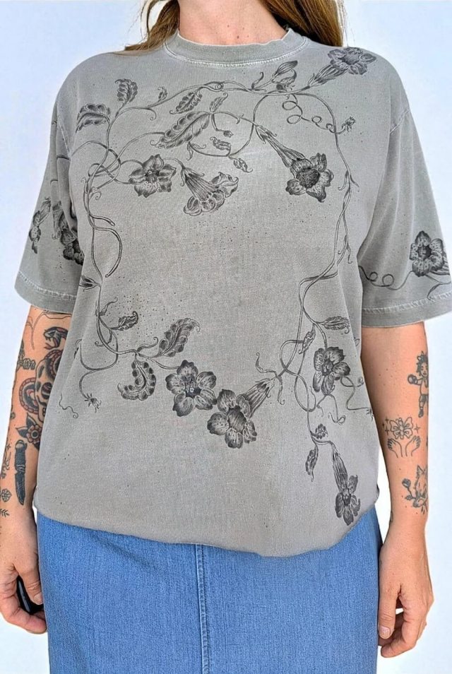 One Redditor shared their experience of transforming an old, thrifted t-shirt into stunning, upcycled fashion.