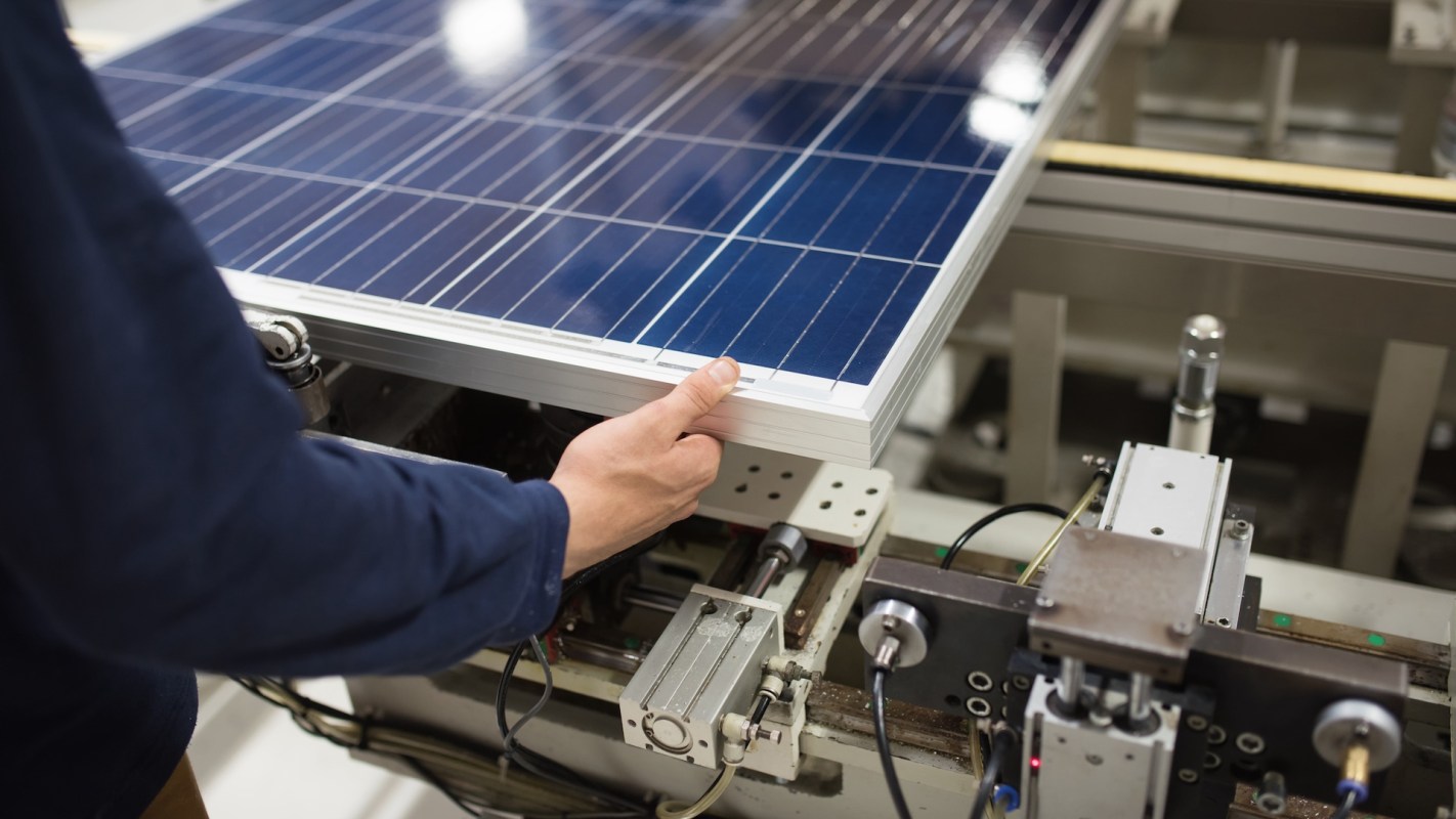 Researchers at the University of Cambridge discovered that the organic semiconductor molecule known as P3TTM can harvest light.