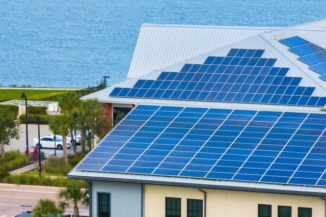 Concerns over solar panel waste have long been part of the conversation around renewable energy, but new insight from an energy expert suggests the problem may not be as severe as some believe.