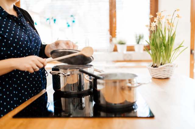 Achieving a good wok hei, or the breath of a wok, at home is difficult — but a chef on TikTok shows how induction cooktops can help.