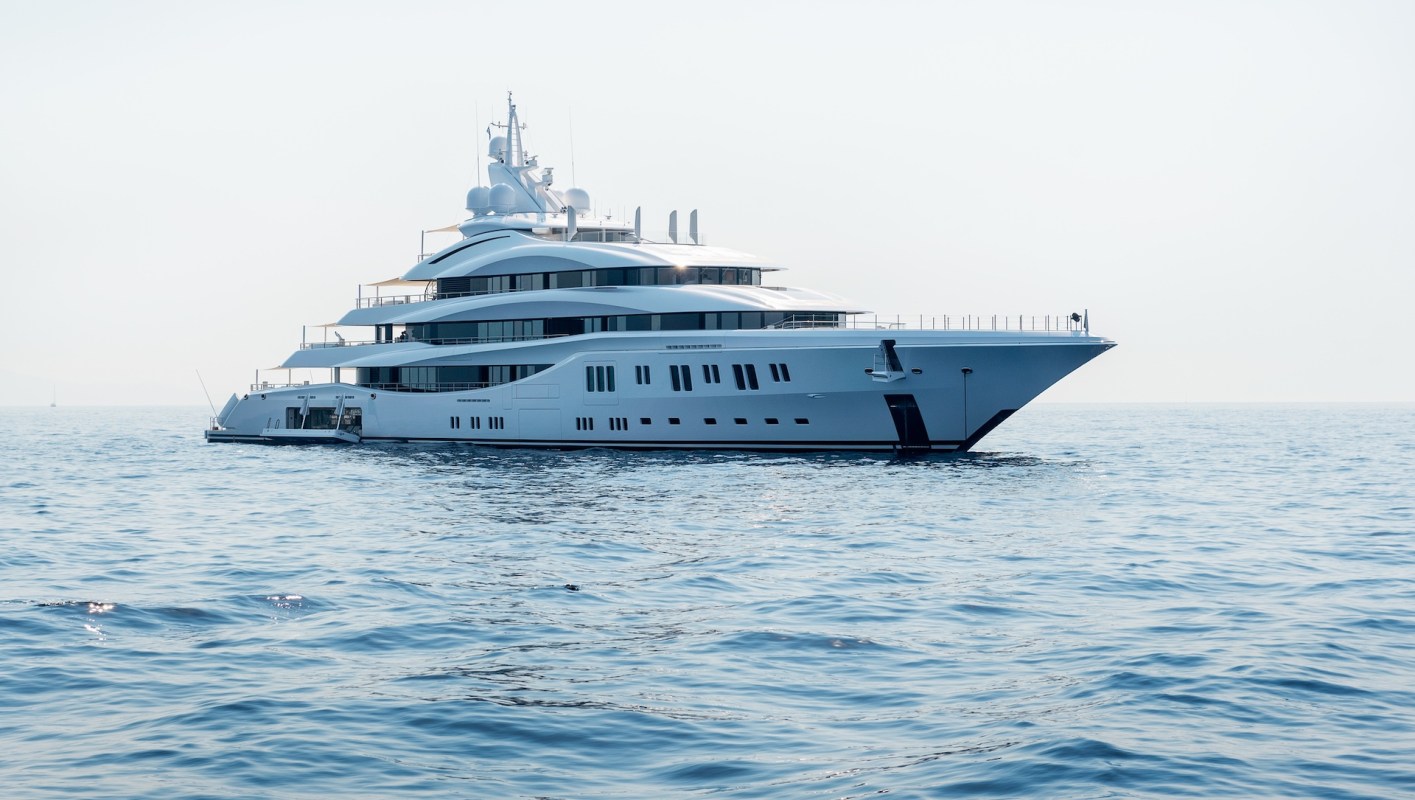 Former Apple designer Jony Ive was dissatisfied with the nonexistent selection of lanterns designed for luxury yachts, so he designed his own.