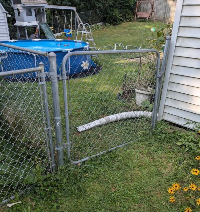 One Redditor shared their troublesome neighbor's story in the r/homeowners subreddit, where they explained the possibly illegal action their neighbor had taken.