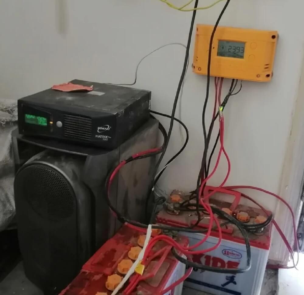 One Redditor shared that they hooked up a set of 40-year-old Sharp solar panels — and that they still worked perfectly.