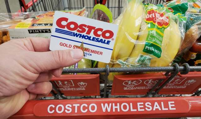 Costco withdrew two of its ready-to-eat items after finding plastic pieces in their dressings.
