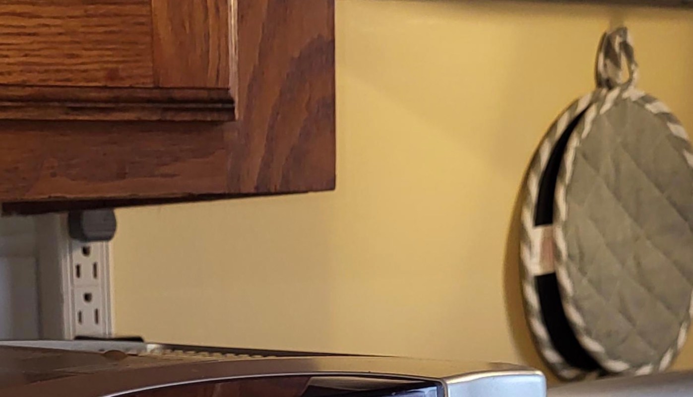 You can find incredible deals on high-end appliances like a De'Longhi coffee machine when you shop at thrift stores.