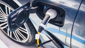 Startup Ateios Systems has teamed up with Kodak to develop a fast, solvent-free process for manufacturing EV batteries.